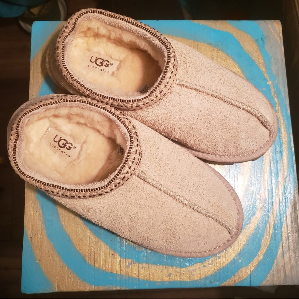 UGG Australia Tasman Size 5 Old Style